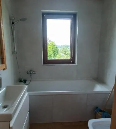 Nowinowe シャレー Dzianisz