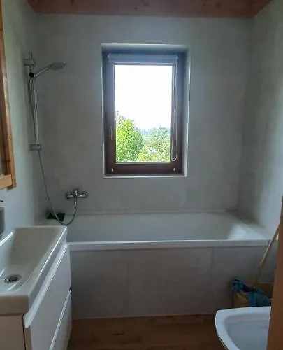 Nowinowe בקתה Dzianisz